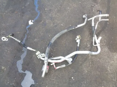 Σωλήνας A-C για FORD FOCUS (2011 - 2014) () 1600 (PNDA) Petrol Duraret Ti-VCT 125hp *Δ* Σωλήνας A-C για FORD FOCUS (2011 - 2014) () 1600 (PNDA) Petrol Duraret Ti-VCT 125hp *Δ*