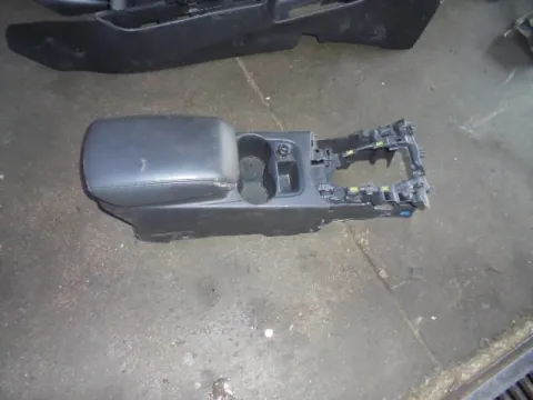 Υποβραχιόνιο(Τεμπέλης) για FORD FOCUS (2011 - 2014) () *Γ* Υποβραχιόνιο(Τεμπέλης) για FORD FOCUS (2011 - 2014) () *Γ*