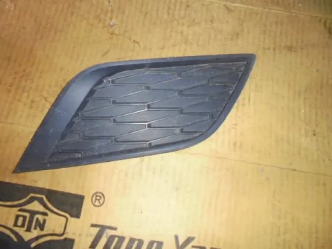 Δίχτυ Προφυλακτήρα Εμπρός Δεξιό για SEAT IBIZA (2008 - 2013) (6J) Δίχτυ Προφυλακτήρα Εμπρός Δεξιό για SEAT IBIZA (2008 - 2013) (6J)