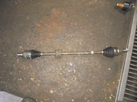 Ημιαξόνιο Εμπρός Δεξί για FORD KA (2008 - ) (RU8) Ημιαξόνιο Εμπρός Δεξί για FORD KA (2008 - ) (RU8)