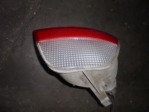 Προβολείς Ομίχλης Πίσω Δεξιό για FORD FOCUS (1998 - 2001) Mk1a , (2002 - 2004) Mk1b Προβολείς Ομίχλης Πίσω Δεξιό για FORD FOCUS (1998 - 2001) Mk1a , (2002 - 2004) Mk1b