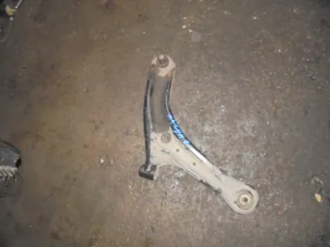 Ψαλίδι Εμπρός Δεξί για MAZDA 2 (2008 - 2011) (DE) Ψαλίδι Εμπρός Δεξί για MAZDA 2 (2008 - 2011) (DE)