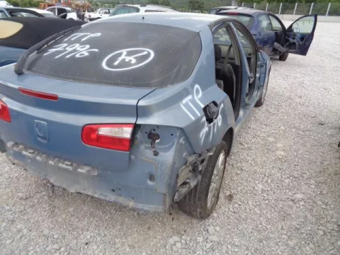 Τροπέτο Αμάξι κομπλέ με Κινητήρα και Σασμάν με Πίσω Άξονα Δισκόφρενα ABS για RENAULT LAGUNA (2001 - 2005) (BG) (KG) (BG) Liftback - 5dr 2000 (F4R764) Petrol 163 Turbo 16V *ΔΒ* - 