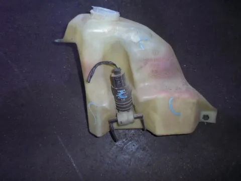 Δοχείο Υαλοκαθαριστήρων Με Μοτέρ για VW POLO (1994 - 1999) (6N1) , (1999 - 2001) (6N2) (eBay) Δοχείο Υαλοκαθαριστήρων Με Μοτέρ για VW POLO (1994 - 1999) (6N1) , (1999 - 2001) (6N2) (eBay)