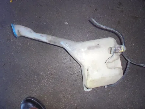 Δοχείο Υαλοκαθαριστήρων για HONDA CIVIC (2001 - 2003) (EP - S - U - V - M) Sedan - 4dr , (2004 - 2005) (EP - S - U - V - M) Δοχείο Υαλοκαθαριστήρων για HONDA CIVIC (2001 - 2003) (EP - S - U - V - M) Sedan - 4dr , (2004 - 2005) (EP - S - U - V - M)