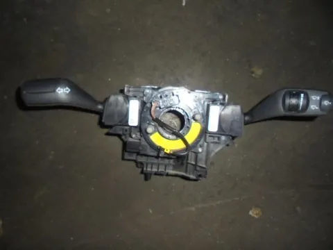 Διακόπτης Φώτων-Φλάς με Ροζέτα  για FORD MONDEO (2007 - 2010) Mk4a (BA7 - CD345) Διακόπτης Φώτων-Φλάς με Ροζέτα  για FORD MONDEO (2007 - 2010) Mk4a (BA7 - CD345)