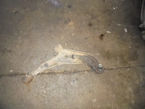 Ψαλίδι Εμπρός Δεξί για NISSAN SUNNY (1991 - 1995) (N14) 1400 (GA14) petrol 75 16V Ψαλίδι Εμπρός Δεξί για NISSAN SUNNY (1991 - 1995) (N14) 1400 (GA14) petrol 75 16V