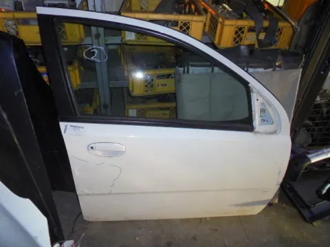 Πόρτα Εμπρός Δεξιά Λίγο Χτυπημένη για CHEVROLET - DAEWOO AVEO (2008 - 2011) (T250) *Γ* Πόρτα Εμπρός Δεξιά Λίγο Χτυπημένη για CHEVROLET - DAEWOO AVEO (2008 - 2011) (T250) *Γ*