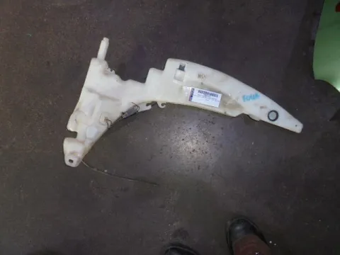 Δοχείο Υαλοκαθαριστήρων για FORD FOCUS (1998 - 2001) Mk1a , (2002 - 2004) Mk1b Δοχείο Υαλοκαθαριστήρων για FORD FOCUS (1998 - 2001) Mk1a , (2002 - 2004) Mk1b