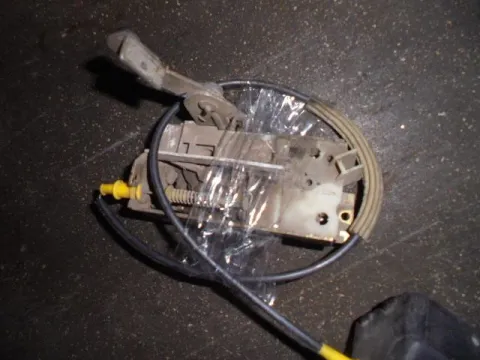 Κλειδαριά μηχανική Πίσω Αριστερή για FORD ESCORT (1992 - 1995) MK6 , ORION (1990 - 1993) MK3 Κλειδαριά μηχανική Πίσω Αριστερή για FORD ESCORT (1992 - 1995) MK6 , ORION (1990 - 1993) MK3