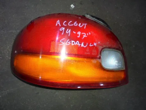 Φανάρι Πίσω Αριστερό Ελαττωματικό για HYUNDAI ACCENT (1994 - 1997) (UA) (X3) Sedan 4dr Φανάρι Πίσω Αριστερό Ελαττωματικό για HYUNDAI ACCENT (1994 - 1997) (UA) (X3) Sedan 4dr