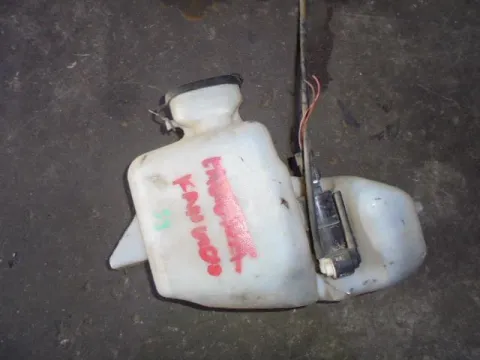Δοχείο Υαλοκαθαριστήρων Με Μοτέρ για RENAULT KANGOO (1998 - 2003) (KC) Δοχείο Υαλοκαθαριστήρων Με Μοτέρ για RENAULT KANGOO (1998 - 2003) (KC)