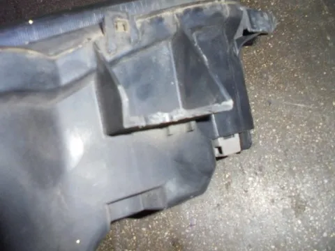 Φανάρι Εμπρός Δεξί Σπασμένη 1 Βάση για PEUGEOT 206 (2002 - 2008) SW Φανάρι Εμπρός Δεξί Σπασμένη 1 Βάση για PEUGEOT 206 (2002 - 2008) SW