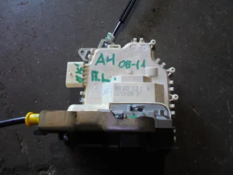 Ηλεκτρομαγνητική Κλειδαριά Πίσω Αριστερή 6pin για AUDI A4 (2008 - 2011) (8K) Ηλεκτρομαγνητική Κλειδαριά Πίσω Αριστερή 6pin για AUDI A4 (2008 - 2011) (8K)