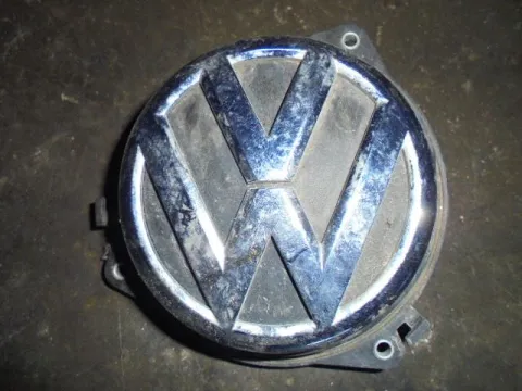 Σήμα - Έμβλημα Πορτ-Μπαγκάζ για VW POLO (2009 - 2014) (6R) Σήμα - Έμβλημα Πορτ-Μπαγκάζ για VW POLO (2009 - 2014) (6R)
