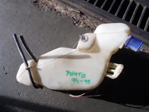Δοχείο Υαλοκαθαριστήρων για FIAT PUNTO (1994 - 1999) (176) Δοχείο Υαλοκαθαριστήρων για FIAT PUNTO (1994 - 1999) (176)