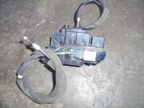 Ηλεκτρομαγνητική Κλειδαριά Εμπρός Δεξιά 3pin για NISSAN JUKE (2010 - 2014) , (2014 - ) Ηλεκτρομαγνητική Κλειδαριά Εμπρός Δεξιά 3pin για NISSAN JUKE (2010 - 2014) , (2014 - )