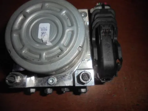Μονάδα ABS 476607355R για RENAULT MEGANE (2016 - ) 1500 (K9KG657) Diesel 110hp dCi Μονάδα ABS 476607355R για RENAULT MEGANE (2016 - ) 1500 (K9KG657) Diesel 110hp dCi
