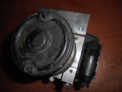 Μονάδα ABS 5890026560 για HYUNDAI SANTA FE (2004 - 2007) (SM) Μονάδα ABS 5890026560 για HYUNDAI SANTA FE (2004 - 2007) (SM)