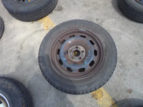 Ζαντολάστιχο ΚΑΡΕ 5x100 PIRELLI 195/65/R15 (3204) * για SKODA OCTAVIA (1997 - 2000) 4 (1U2-5) , (2000 - 2008) 4 (1U2-5) *Δ* Ζαντολάστιχο ΚΑΡΕ 5x100 PIRELLI 195/65/R15 (3204) * για SKODA OCTAVIA (1997 - 2000) 4 (1U2-5) , (2000 - 2008) 4 (1U2-5) *Δ*