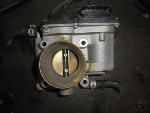 Σώμα Πεταλούδας για MAZDA 3 (2006 - 2008) (BK) 1400 ZJ petrol 84 Σώμα Πεταλούδας για MAZDA 3 (2006 - 2008) (BK) 1400 ZJ petrol 84