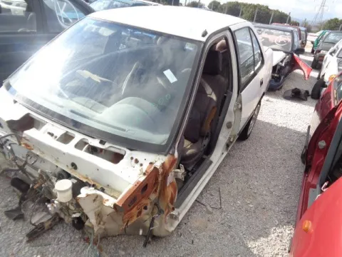 Τροπέτο Αμάξι Κουφάρι με Πίσω Άξονα και 2 Ζαντολάστιχα για SUZUKI SWIFT (1992 - 1996) (SF) Sedan - 4dr  *ΔΒ* Τροπέτο Αμάξι Κουφάρι με Πίσω Άξονα και 2 Ζαντολάστιχα για SUZUKI SWIFT (1992 - 1996) (SF) Sedan - 4dr  *ΔΒ*
