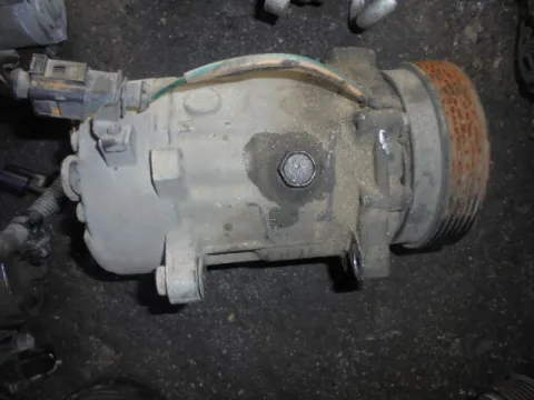 Συμπιεστής A-C (Κομπρέσορας) για VW GOLF (1998 - 2004) Mk4 (1J1) Συμπιεστής A-C (Κομπρέσορας) για VW GOLF (1998 - 2004) Mk4 (1J1)