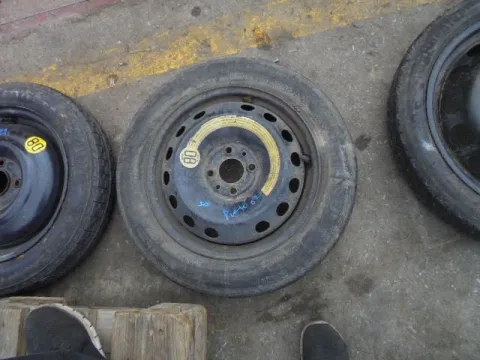 Ζαντολάστιχο ΡΕΖΕΡΒΑ T125/80/R15 για FIAT PUNTO (1999 - 2003) (188) *Δ* Ζαντολάστιχο ΡΕΖΕΡΒΑ T125/80/R15 για FIAT PUNTO (1999 - 2003) (188) *Δ*