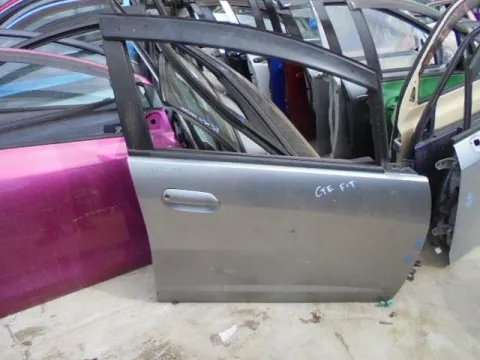 Πόρτα Εμπρός Δεξιά για HONDA JAZZ (2008 - 2011) (GE) Πόρτα Εμπρός Δεξιά για HONDA JAZZ (2008 - 2011) (GE)