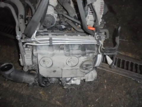 Κινητήρας Κορμός - Καπάκι για VW GOLF (2004 - 2008) Mk5 (1K1) 1900 (BLS) Diesel 105 TDI 4motion Κινητήρας Κορμός - Καπάκι για VW GOLF (2004 - 2008) Mk5 (1K1) 1900 (BLS) Diesel 105 TDI 4motion