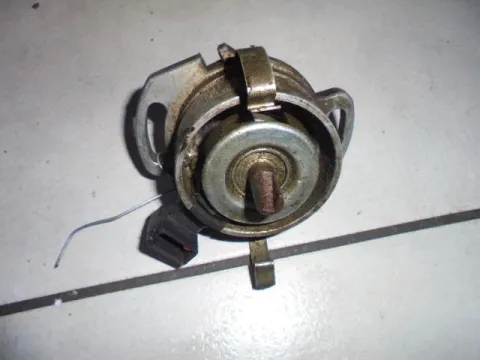 Ντιστριμπιτέρ 0237521050 για VW GOLF (1992 - 1998) Mk3 (1H1) - 