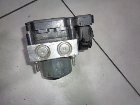 Μονάδα ABS (4766032Φ0Α) για NISSAN PULSAR (2015 -) Μονάδα ABS (4766032Φ0Α) για NISSAN PULSAR (2015 -)