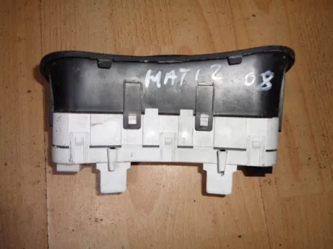 Οθόνη Υπολογιστή 96497743 για CHEVROLET - DAEWOO MATIZ (2005 - 2010) (M200) -  Οθόνη Υπολογιστή 96497743 για CHEVROLET - DAEWOO MATIZ (2005 - 2010) (M200) -