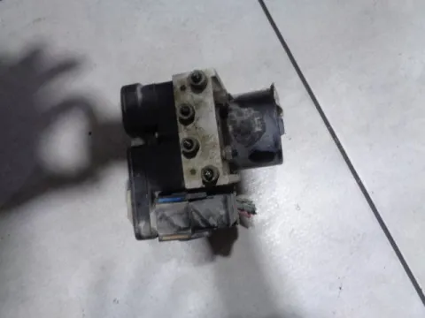 Μονάδα ABS (8M512C405AA) για FORD C-MAX (2007 - 2010) Mk1b (C214) Μονάδα ABS (8M512C405AA) για FORD C-MAX (2007 - 2010) Mk1b (C214)