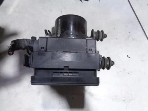 Μονάδα ABS (1Κ0907379AC) για VW GOLF PLUS (2005 - 2009) Mk5 (5M1 - 521) Μονάδα ABS (1Κ0907379AC) για VW GOLF PLUS (2005 - 2009) Mk5 (5M1 - 521)