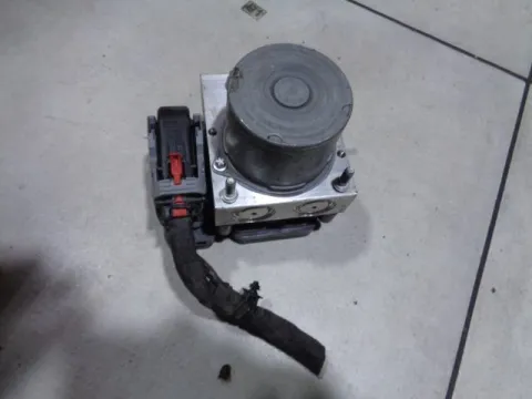 Μονάδα ABS 6C0907379L για AUDI A1 (2010 - 2015) Μονάδα ABS 6C0907379L για AUDI A1 (2010 - 2015)