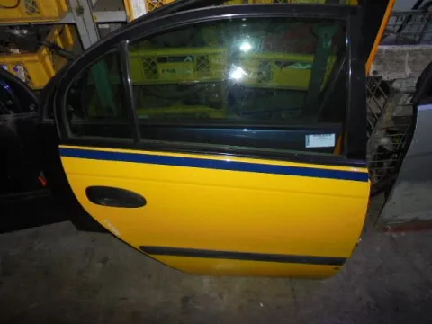Πόρτα Πίσω Δεξιά για TOYOTA AVENSIS (1997 - 2000) (T220) Πόρτα Πίσω Δεξιά για TOYOTA AVENSIS (1997 - 2000) (T220)