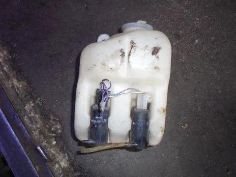 Δοχείο Υαλοκαθαριστήρων Με Μοτέρ για DAIHATSU TERIOS (1997 - 2000) (J100) Δοχείο Υαλοκαθαριστήρων Με Μοτέρ για DAIHATSU TERIOS (1997 - 2000) (J100)