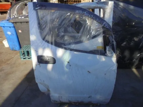 Πόρτα Εμπρός Δεξιά για NISSAN NV200-EVALIA (2010 - ) *Γ* Πόρτα Εμπρός Δεξιά για NISSAN NV200-EVALIA (2010 - ) *Γ*