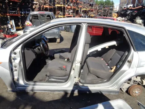 Τροπέτο Αμάξι Κουφάρι X. Πίσω Άξονα για FORD FOCUS (1998 - 2001) Mk1a *ΔΒ* -  Τροπέτο Αμάξι Κουφάρι X. Πίσω Άξονα για FORD FOCUS (1998 - 2001) Mk1a *ΔΒ* -