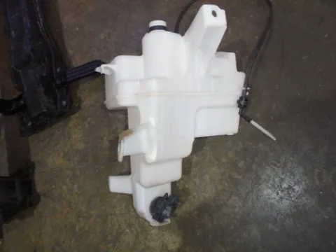 Δοχείο Υαλοκαθαριστήρων Με Μοτέρ για TOYOTA RAV-4 (2013 - ) (eBay) Δοχείο Υαλοκαθαριστήρων Με Μοτέρ για TOYOTA RAV-4 (2013 - ) (eBay)