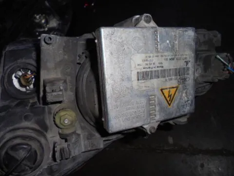 Φανάρι Εμπρός Δεξί ΧΕΝΟΝ για FORD MONDEO (2000 - 2003) Mk3a , (2003 - 2007) Mk3b -  Φανάρι Εμπρός Δεξί ΧΕΝΟΝ για FORD MONDEO (2000 - 2003) Mk3a , (2003 - 2007) Mk3b -