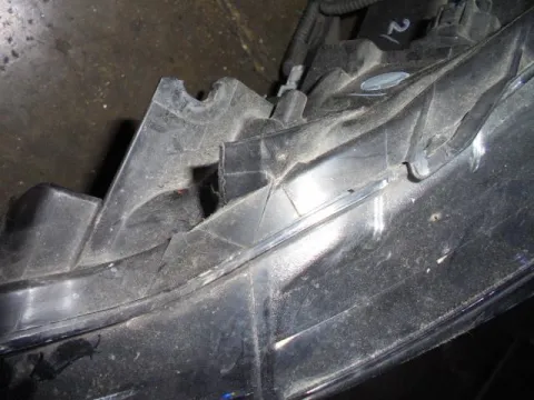 Φανάρι Εμπρός Αριστερό ΣΠΑΣΜΕΝΗ ΒΑΣΗ για TOYOTA YARIS (2015 - 2017) -  Φανάρι Εμπρός Αριστερό ΣΠΑΣΜΕΝΗ ΒΑΣΗ για TOYOTA YARIS (2015 - 2017) -