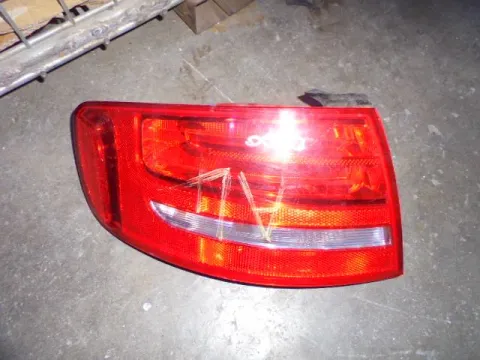 Φανάρι Πίσω Αριστερό (Ελαττωματικό) για AUDI A4 (2008 - 2011) (8K) S-Wagon - 5dr Φανάρι Πίσω Αριστερό (Ελαττωματικό) για AUDI A4 (2008 - 2011) (8K) S-Wagon - 5dr