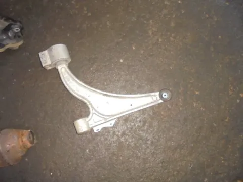 Ψαλίδι Εμπρός Αριστερό για OPEL VECTRA (2005 - 2008) C Ψαλίδι Εμπρός Αριστερό για OPEL VECTRA (2005 - 2008) C