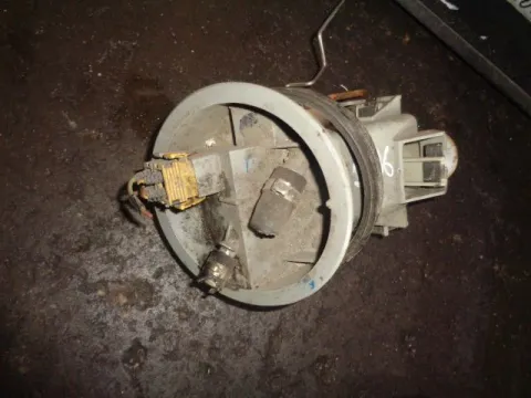 Αντλία Καυσίμου (Τρόμπα Βενζίνης) για BMW 3 Series (2003 - 2005)((E46 F-L) Αντλία Καυσίμου (Τρόμπα Βενζίνης) για BMW 3 Series (2003 - 2005)((E46 F-L)
