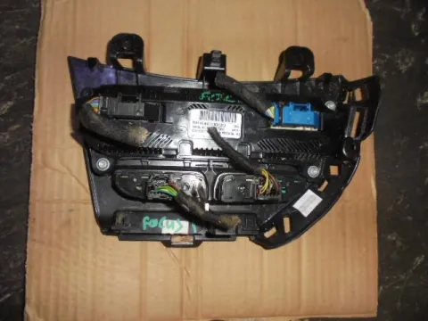 Χειριστήρια Καλοριφέρ Με Κλίμα (BM5T18C612CJ) για FORD FOCUS (2004 - 2008) Mk2a (DA3 - C307) -  Χειριστήρια Καλοριφέρ Με Κλίμα (BM5T18C612CJ) για FORD FOCUS (2004 - 2008) Mk2a (DA3 - C307) -