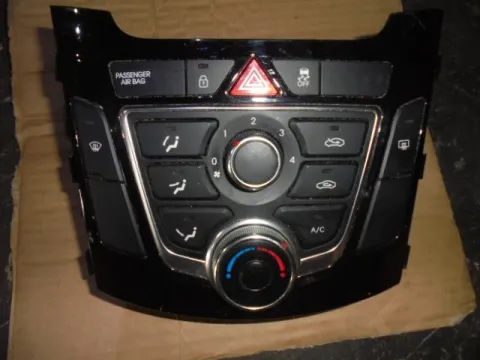 Χειριστήρια Καλοριφέρ   (97250A6040GU) για HYUNDAI i30 (2012 - 2015) ( ) Χειριστήρια Καλοριφέρ   (97250A6040GU) για HYUNDAI i30 (2012 - 2015) ( )