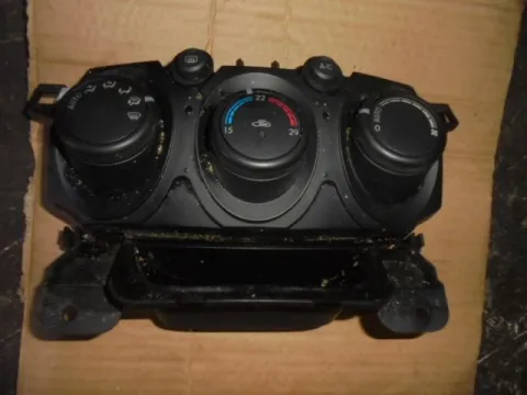 Χειριστήρια Καλοριφέρ  (DF7361190F) για MAZDA 2 (2008 - 2011) (DE) Χειριστήρια Καλοριφέρ  (DF7361190F) για MAZDA 2 (2008 - 2011) (DE)