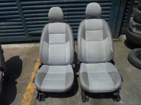 Καθίσματα Σετ Εμπρός Με Αερόσακους για VOLVO S40 (2004 - 2007) (MS) *Α* Καθίσματα Σετ Εμπρός Με Αερόσακους για VOLVO S40 (2004 - 2007) (MS) *Α*